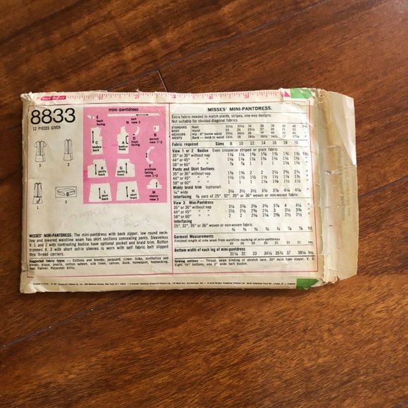 4 Dress Sewing Patterns Young Woman - Picture 3 of 13